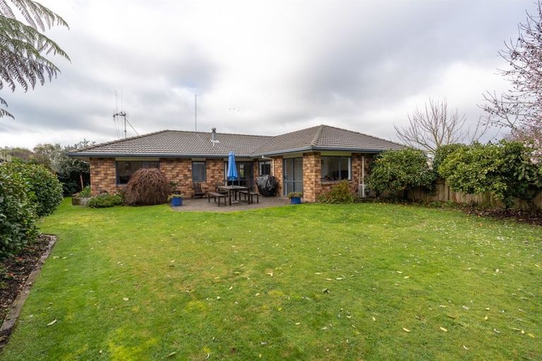 Photo of property in 35 Farringdon Avenue, Rototuna North, Hamilton, 3210