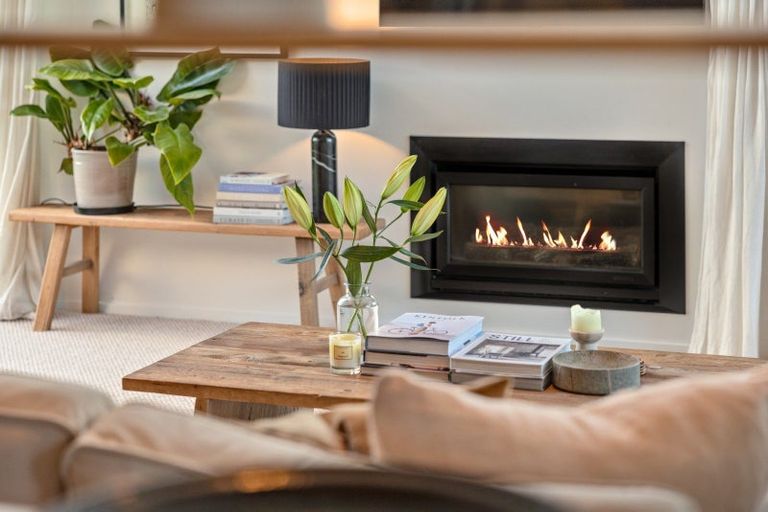 Photo of property in 12 Arran Lane, Jacks Point, Queenstown, 9371