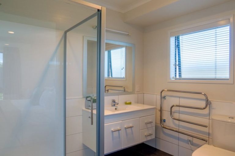 Photo of property in 21 Omega Place, Coastlands, Whakatane, 3120