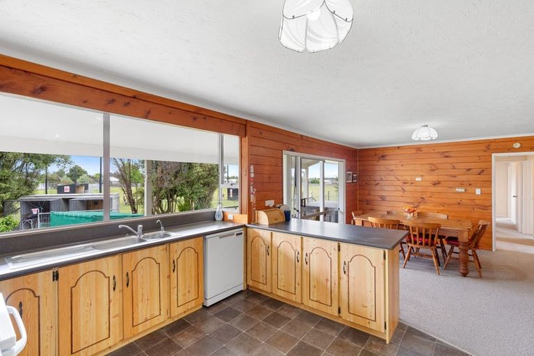 Photo of property in 16 Ryder Crescent, Levin, 5510