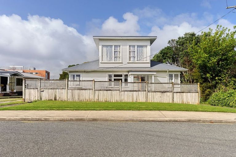 Photo of property in 66 Doone Street, Lynmouth, New Plymouth, 4310