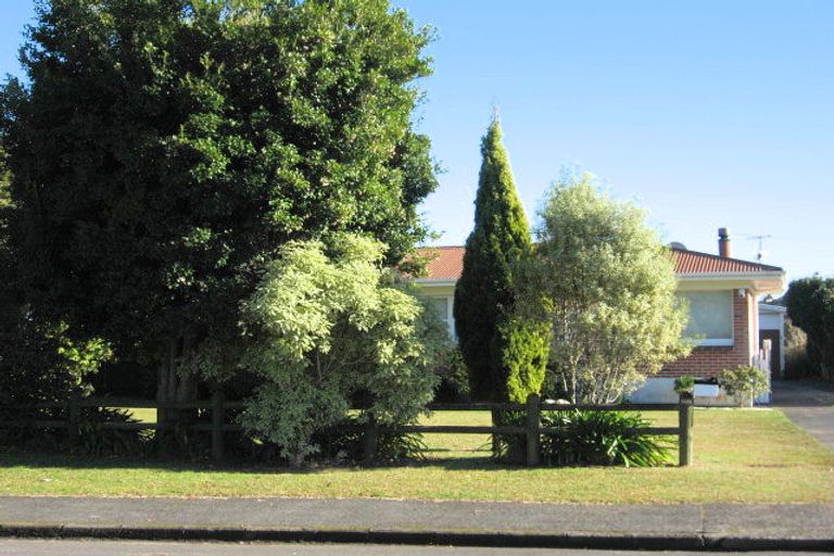 Photo of property in 27 Edmund Hillary Avenue, Papakura, 2110