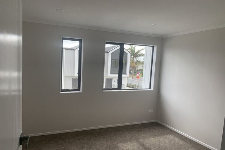 Photo of property in 6/66 Swanson Road, Henderson, Auckland, 0610