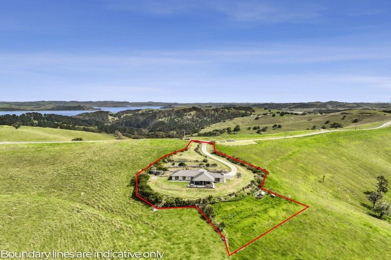 Photo of property in 281 Linton Road, Maungaturoto, 0583