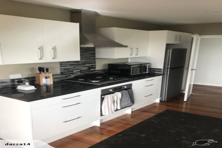 Photo of property in 35 Oswald Crescent, Paparangi, Wellington, 6037