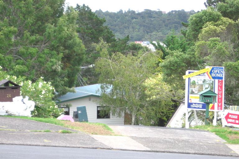 Photo of property in 2/28 Capilano Place, Glenfield, Auckland, 0629