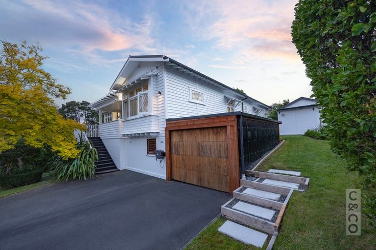 Photo of property in 56 Queen Street, Riverhead, 0820