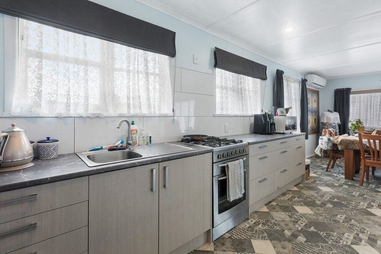 Photo of property in 15 Clive Road, Katikati, 3129