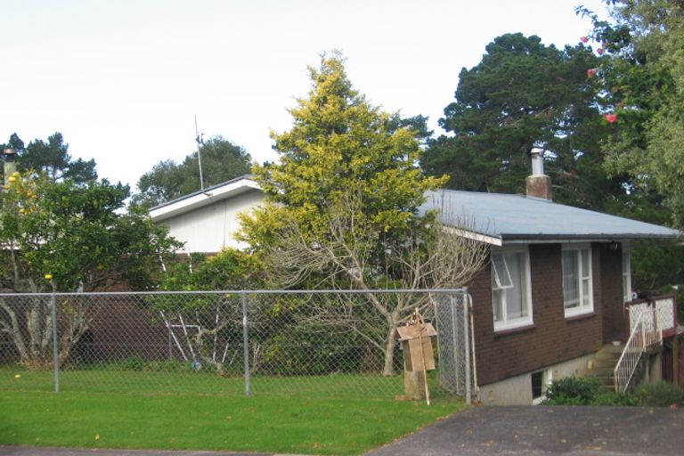 Photo of property in 45 Hartley Terrace, Massey, Auckland, 0614