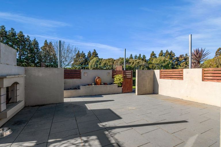 Photo of property in 355 Ngawhini Road, Hawera, 4674