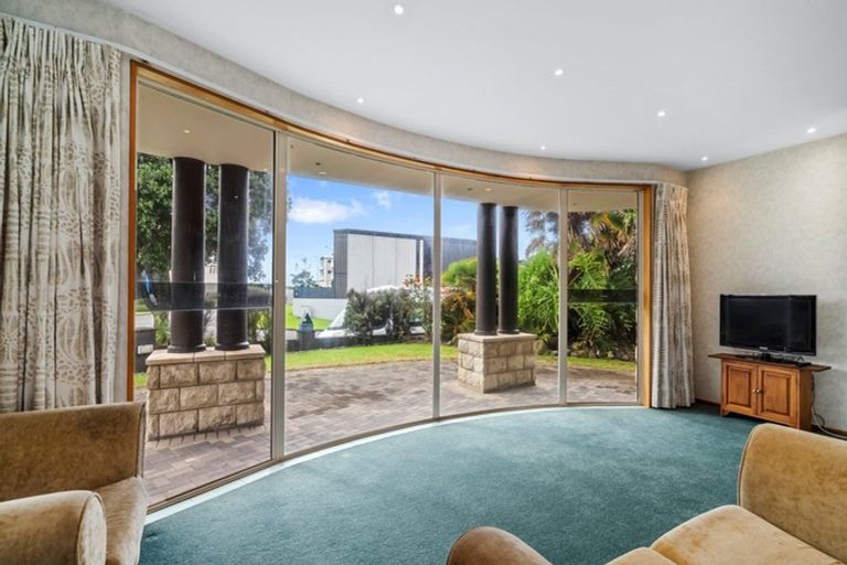 Photo of property in 2 Gordon Road, Mount Maunganui, 3116