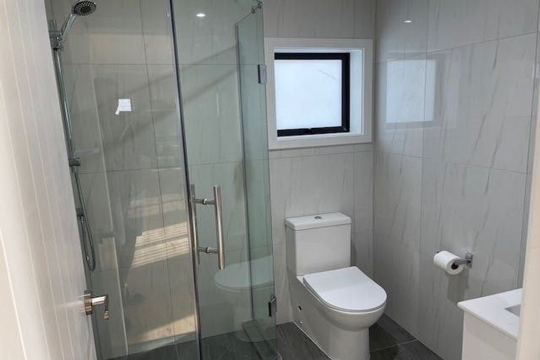 Photo of property in 3 Edwards Avenue, Henderson, Auckland, 0610