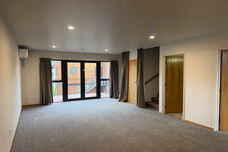 Photo of property in 4/25 Grove Road, Addington, Christchurch, 8024