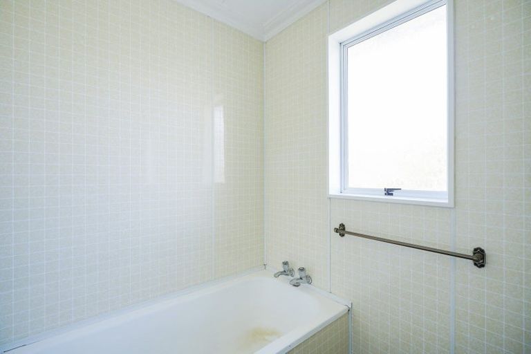 Photo of property in 121 Derwent Crescent, Glengarry, Invercargill, 9810