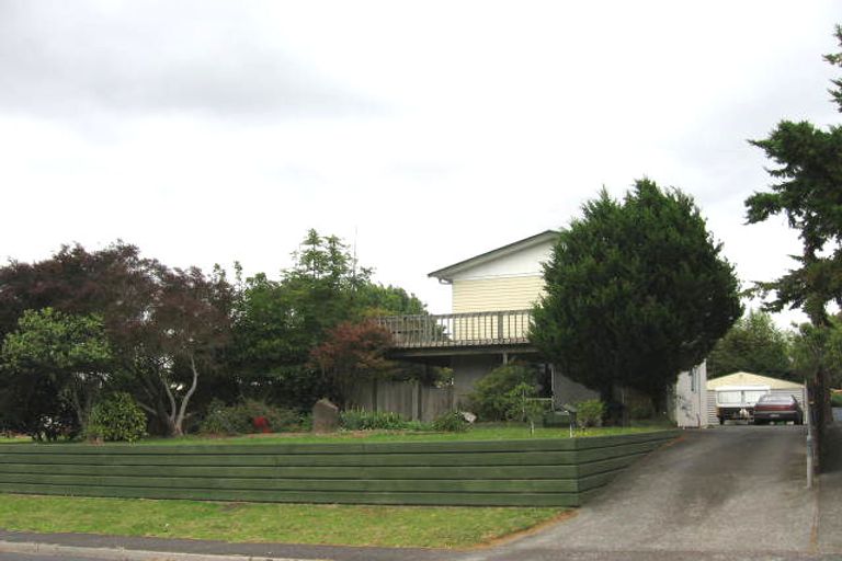 Photo of property in 4 Roseneath Place, Birkdale, Auckland, 0626