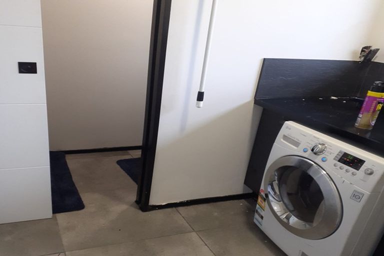 Photo of property in 1/5a Brogar Place, Casebrook, Christchurch, 8051