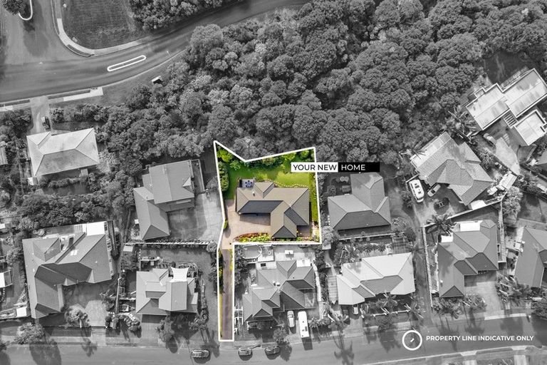Photo of property in 11 Grovenor Drive, Orewa, 0931
