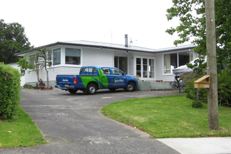 Photo of property in 12 Titoki Avenue, Mangere Bridge, Auckland, 2022