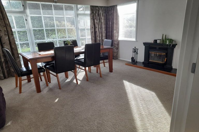 Photo of property in 78 Rahui Road, Otaki, 5512