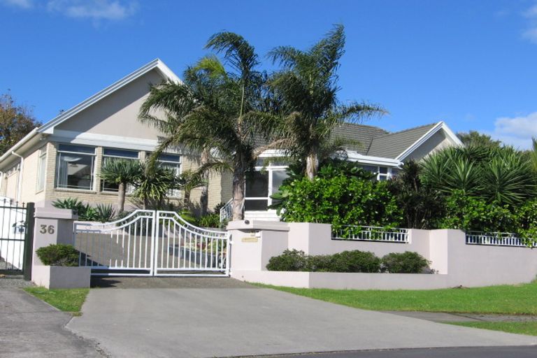 Photo of property in 36 Anaheim Boulevard, Shamrock Park, Auckland, 2016