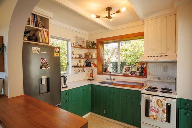 Photo of property in 264c Grounsell Crescent, Belmont, Lower Hutt, 5010