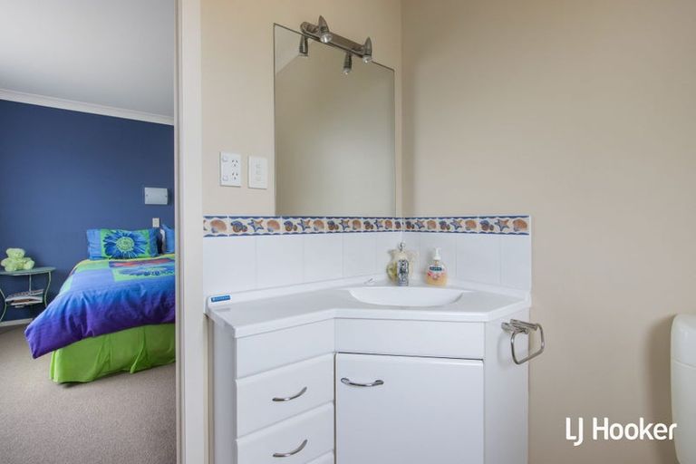 Photo of property in 70 Bway Road, Waihi Beach, 3611