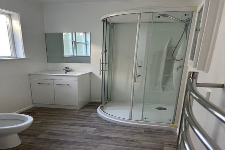 Photo of property in 29 Kitchener Terrace, Johnsonville, Wellington, 6037