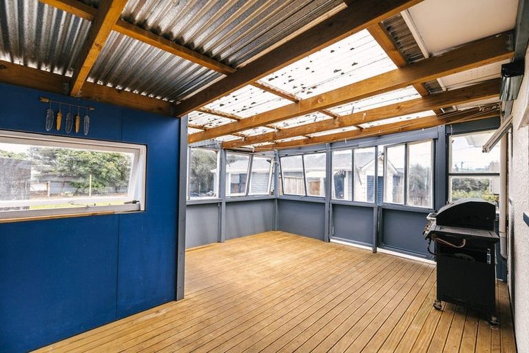 Photo of property in 34 Hedges Street, Sanson, 4817