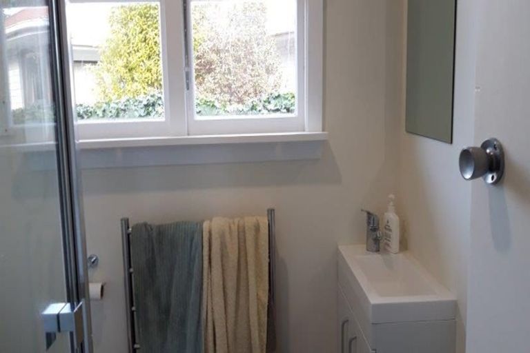 Photo of property in 18 Mclellan Place, Ilam, Christchurch, 8041