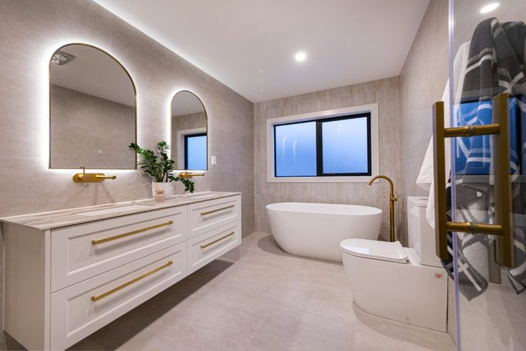 Photo of property in 4 The Landing, Riverhead, 0820