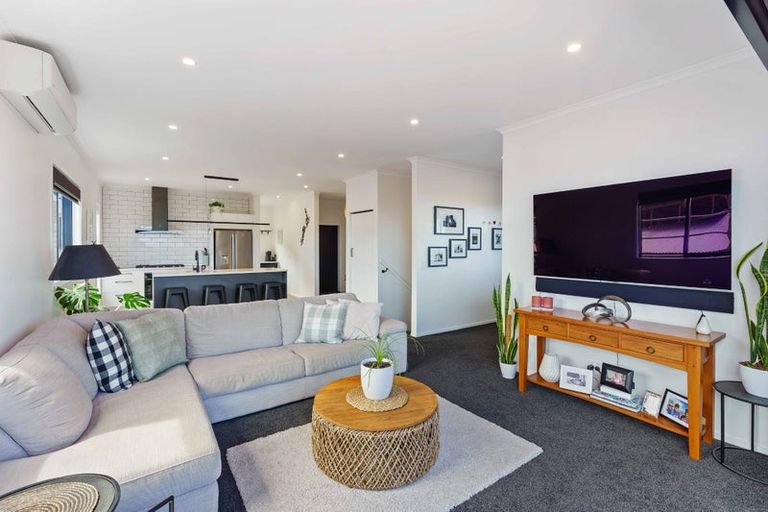 Photo of property in 6 Wilson Way, Waikanae, 5036