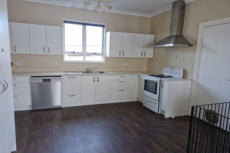 Photo of property in 21 Bassett Street, Burwood, Christchurch, 8083