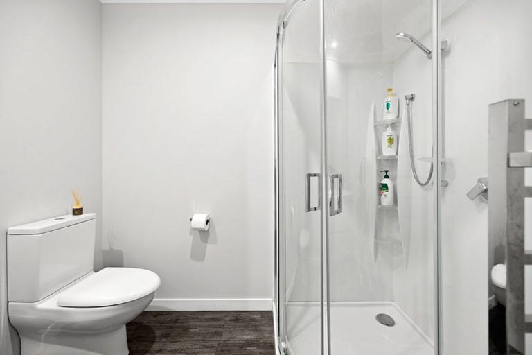 Photo of property in 2/25 Thackeray Street, Hamilton Lake, Hamilton, 3204