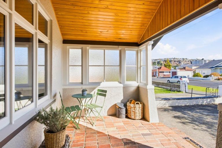 Photo of property in 55 Hargest Crescent, Saint Kilda, Dunedin, 9012
