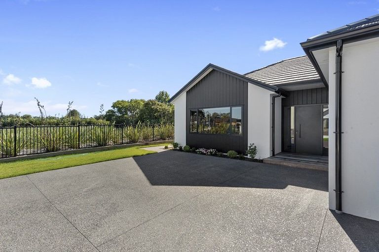 Photo of property in 24 The Meadows Drive, Flagstaff, Hamilton, 3210