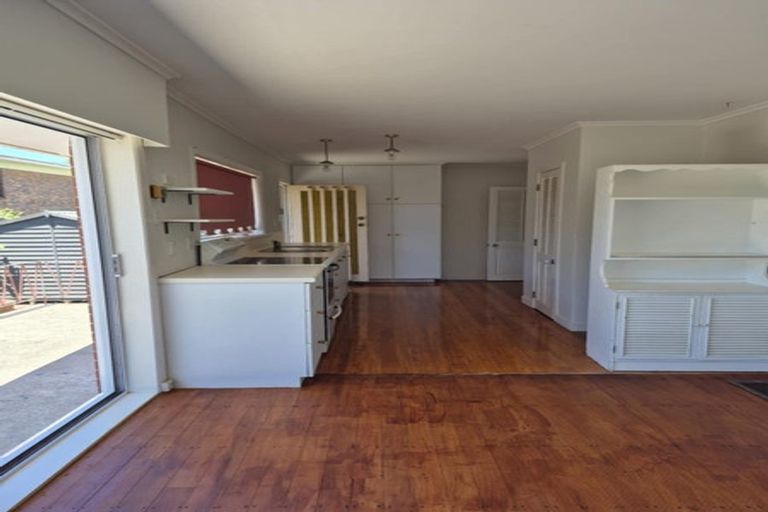 Photo of property in 2/36 Mcintyre Road, Mangere Bridge, Auckland, 2022