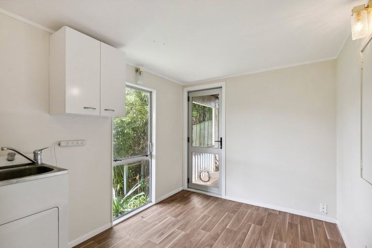 Photo of property in 89 Renown Road, Raumati South, Paraparaumu, 5032