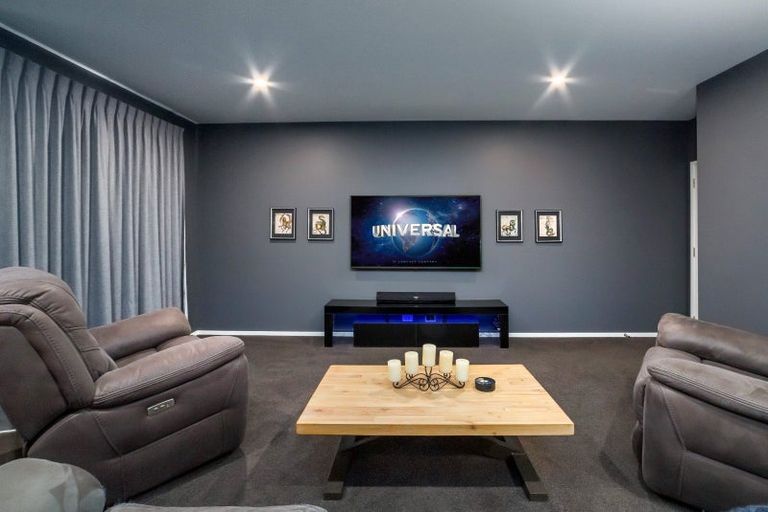 Photo of property in 59 Kahutara Road, Kahutara, 5771