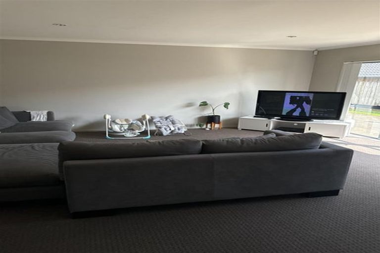 Photo of property in 6 Ramesh Place, Pukekohe, 2120