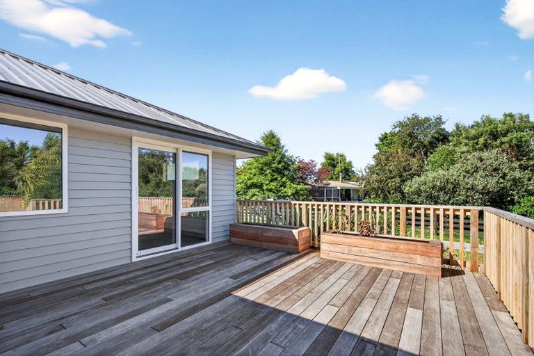 Photo of property in 3 Macrocarpa Lane, Carterton, 5713