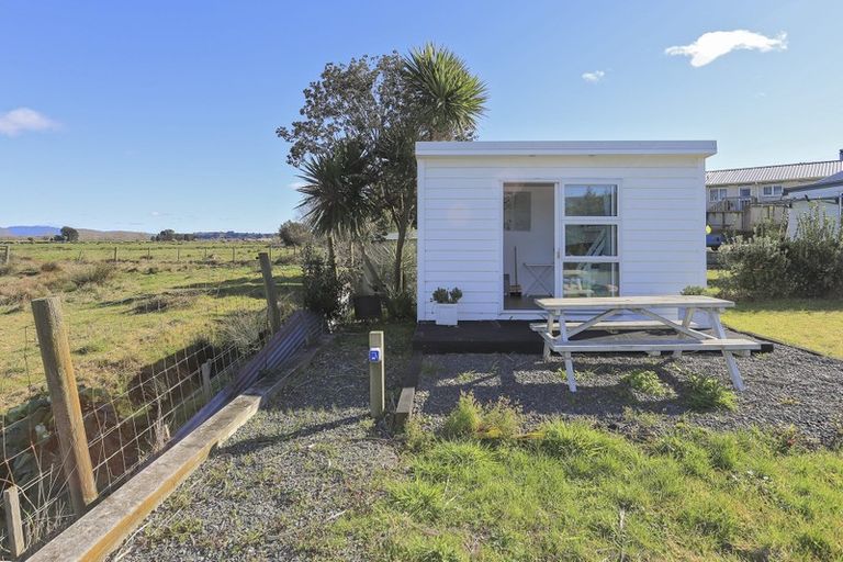 Photo of property in 188 Pukehina Parade, Pukehina, 3189