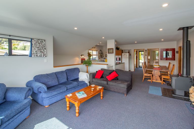 Photo of property in 13 Penlington Place, Akaroa, 7520