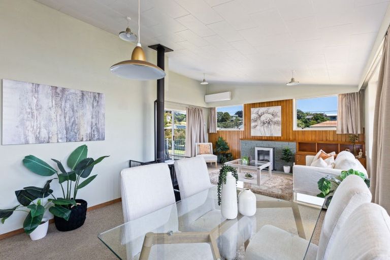 Photo of property in 29 Awanui Street, Merrilands, New Plymouth, 4312