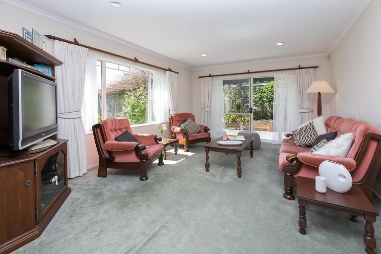 Photo of property in 3 Belsera Court, Northpark, Auckland, 2013