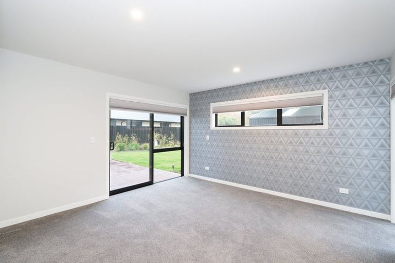 Photo of property in 77 Richfield Drive, Waikiwi, Invercargill, 9810