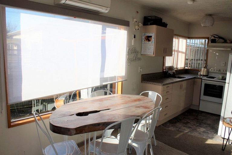 Photo of property in 4 Prince Street, Winton, 9720