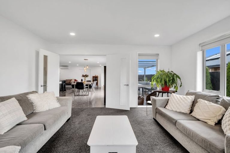 Photo of property in 56 Huntingdon Drive, Rangiora, 7400