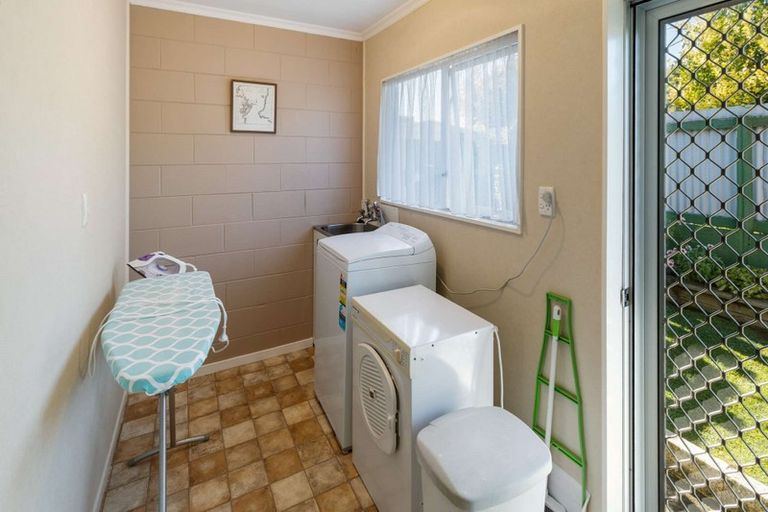 Photo of property in 60e Winchester Street, Levin, 5510