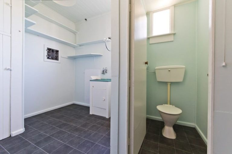 Photo of property in 33 Clyde Street, Oamaru North, Oamaru, 9400