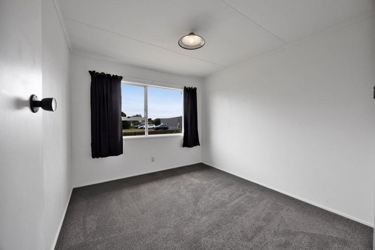 Photo of property in 7a Oleander Place, Bell Block, New Plymouth, 4312